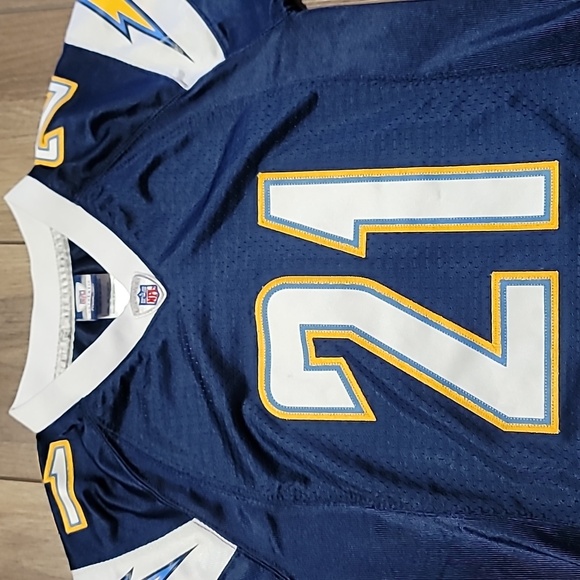 SANDIEGO CHARGERS LADAINIAN TOMLINSON REEBOK THROWBACK JERSEY BOYS SIZE SMALL - Picture 3 of 12